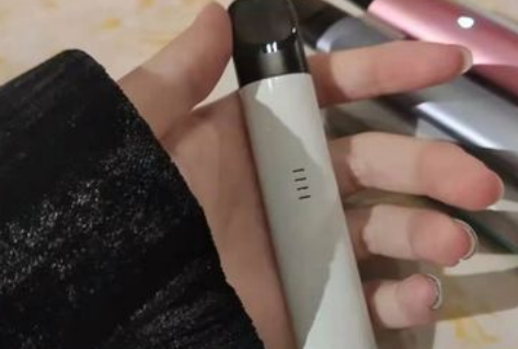 悅刻五代怎么調節煙霧大??？