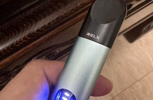 悅刻五代藝術家煙桿多少錢？