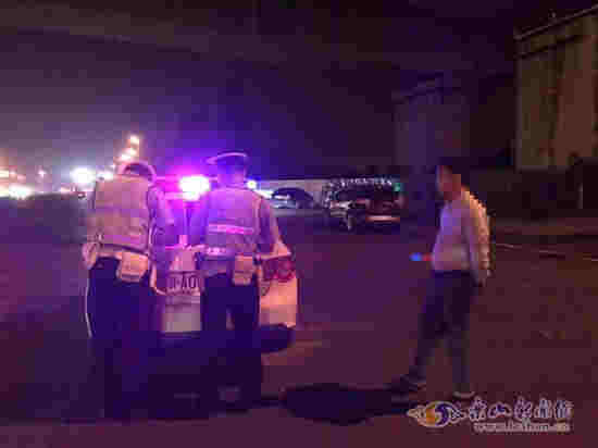 豪車男酒駕被樂山交警逮住 理由編得好奇葩