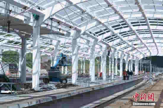 橋梁、高鐵、港口…交通行業打造靚麗“中國名片”