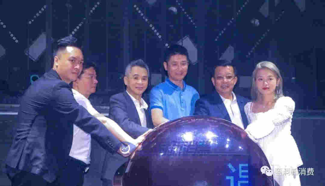 波頓JeX犀利發布新品遇意·JeX ：具有互聯網屬性的智能霧化產品 