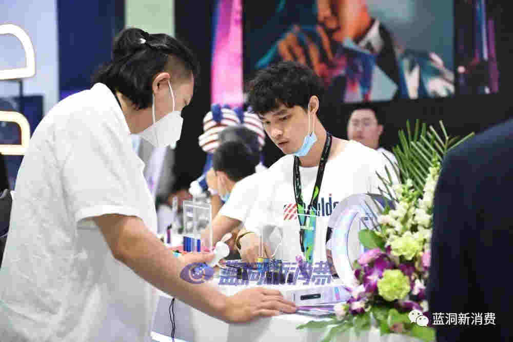 鉑德宣布門店超過3600家 ，CEO稱國內銷售額升至第二 