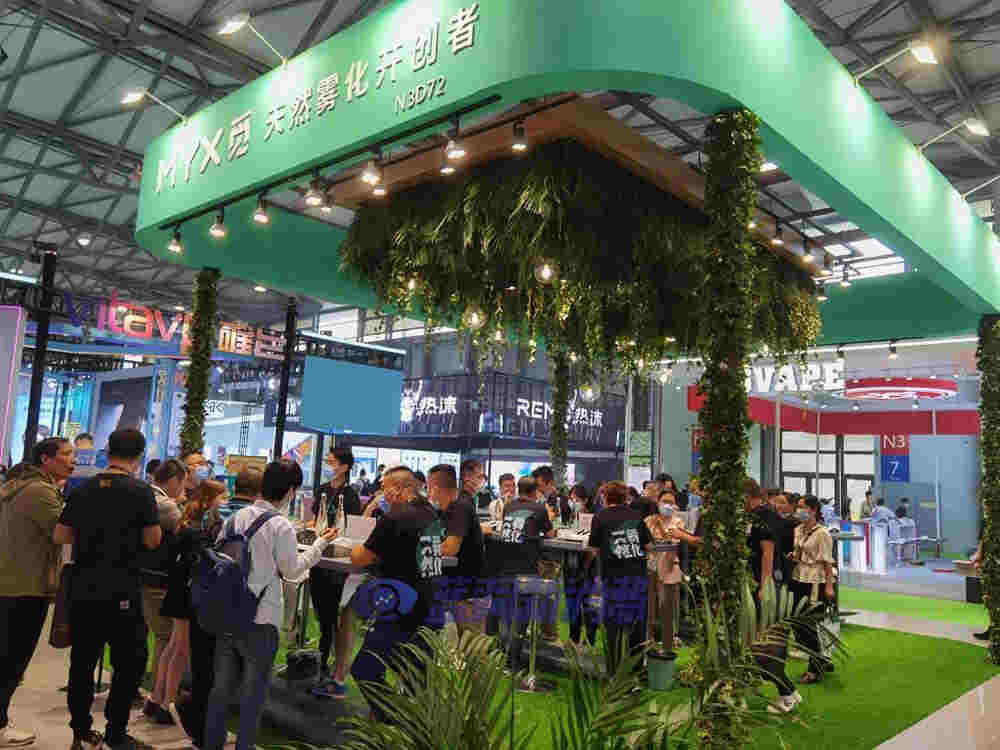 上海展探展MYX覓：天然水霧化彈首次亮相 綠植天花板凸顯天然 