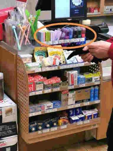 這些電子煙，賣給了孩子們 