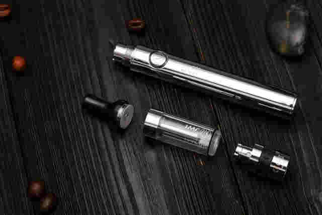 電子煙“上位史”：你是如何被煙草公司“套路”的？ 