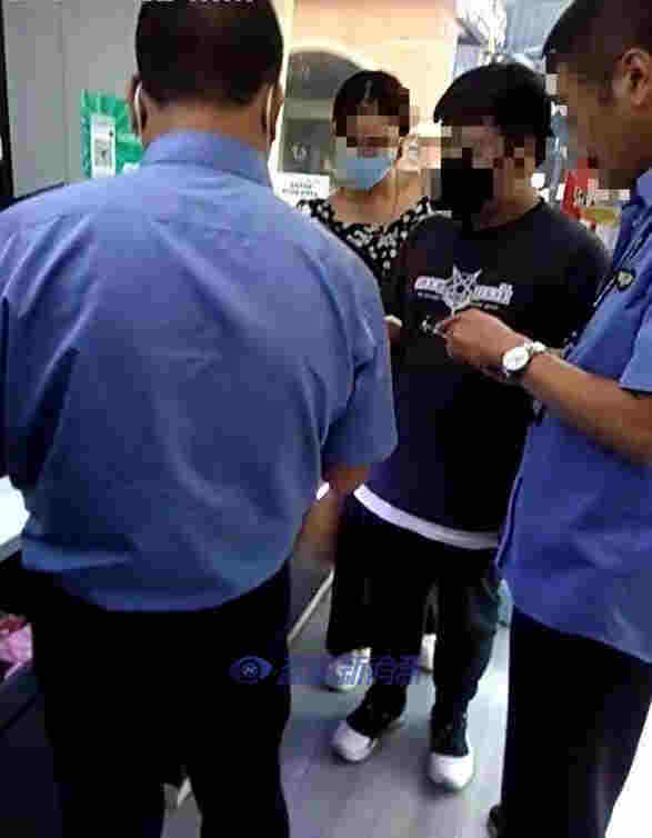 平頂山查處首例向未成年人出售電子煙案件，罰款1000元