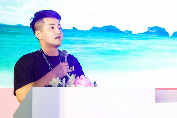 典康霧化創始人張漢林受邀出席IECIE高峰論壇，首提電子煙集合店果園形態