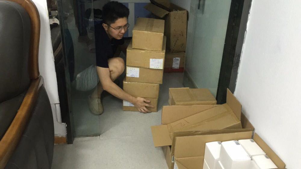 非我故事匯：一個背包兩條腿跑出的百萬市場