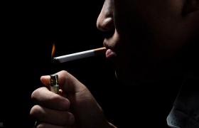 
    <h1>黑騎士（電子煙煙油在線購）電子煙霧化器  草本霧化器和（電子煙煙油在線購）電子煙的區別</h1>
    