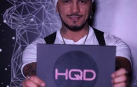 綠蘿電子霧化器是什么？綠蘿電子煙充滿電是什么顏色